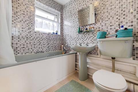 7 Eldrick Court, Feltham, TW14 8SG