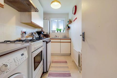 7 Eldrick Court, Feltham, TW14 8SG
