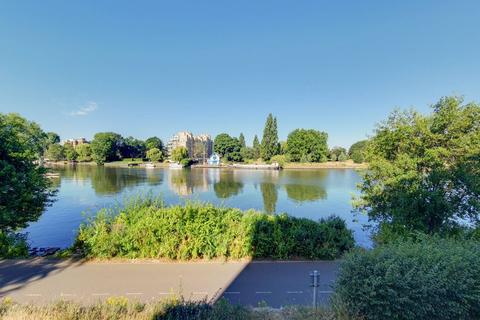 Flat 5, Ulster Court Albany Park Road, Kingston Upon Thames, KT2 5SS