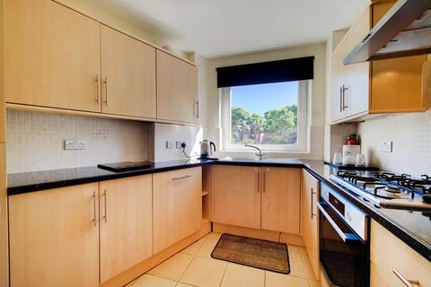 Flat 5, Ulster Court Albany Park Road, Kingston Upon Thames, KT2 5SS