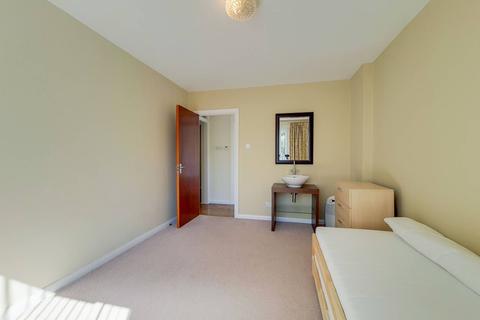 Flat 5, Ulster Court Albany Park Road, Kingston Upon Thames, KT2 5SS