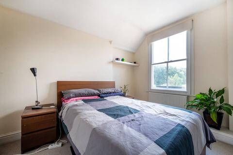 9b Brighton Road, Surbiton, KT6 5LX
