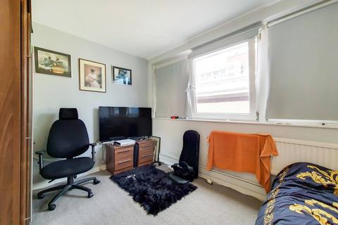 18 Coxson Way, London, SE1 2XB