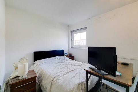 18 Coxson Way, London, SE1 2XB