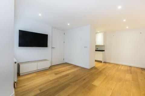 5 Octavia Mews, London, W9 3LQ
