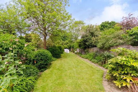 50 Nelson Road, New Malden, KT3 5EB