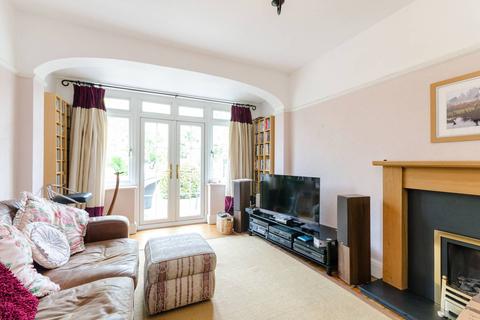 50 Nelson Road, New Malden, KT3 5EB