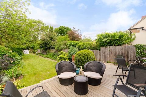50 Nelson Road, New Malden, KT3 5EB