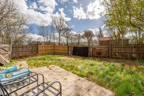 83 Green Lane, Worcester Park, KT4 8GD