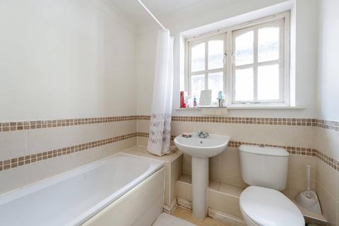 83 Green Lane, Worcester Park, KT4 8GD