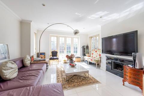 83 Green Lane, Worcester Park, KT4 8GD