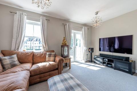 51 Beaumont Drive, Worcester Park, KT4 8FE