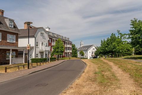 51 Beaumont Drive, Worcester Park, KT4 8FE
