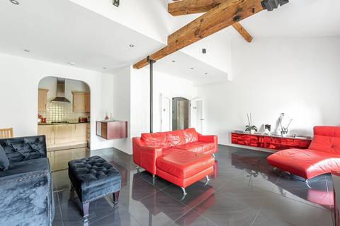 3 bedroom flat for sale - Royal Drive, Friern Barnet, London, N11