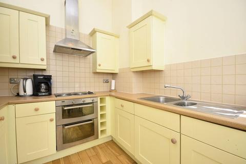 Flat 3, Knights Court, 1 Constable Close, London, N11 3GW