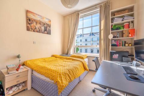 Flat 4, 25 Queens Gardens, London, W2 3BD