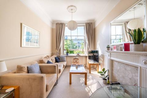 Flat 4, 25 Queens Gardens, London, W2 3BD
