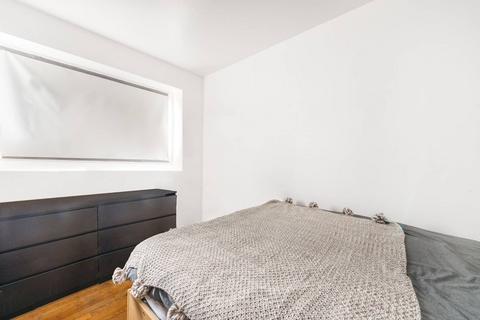 1 bedroom flat for sale, Brewster Gardens, North Kensington, London, W10