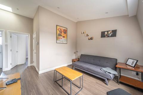 2 bedroom flat to rent, Ladbroke Grove, North Kensington, London, W10