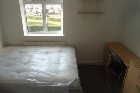 1 bedroom in a house share to rent - Lower Bevendean Avenue, Bevendean