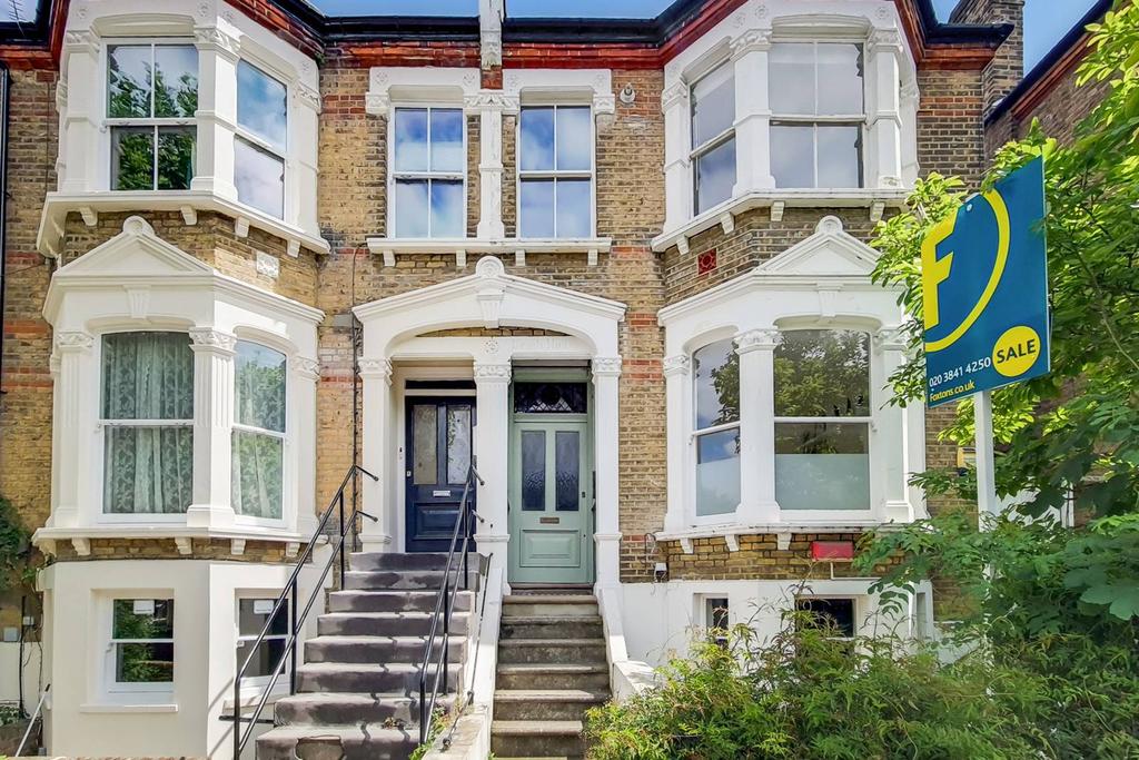 Erlanger Road, Telegraph Hill, London, SE14 2 bed flat £580,000