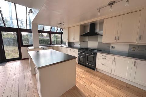 5 bedroom detached house to rent, Ardnave Crescent, Southampton