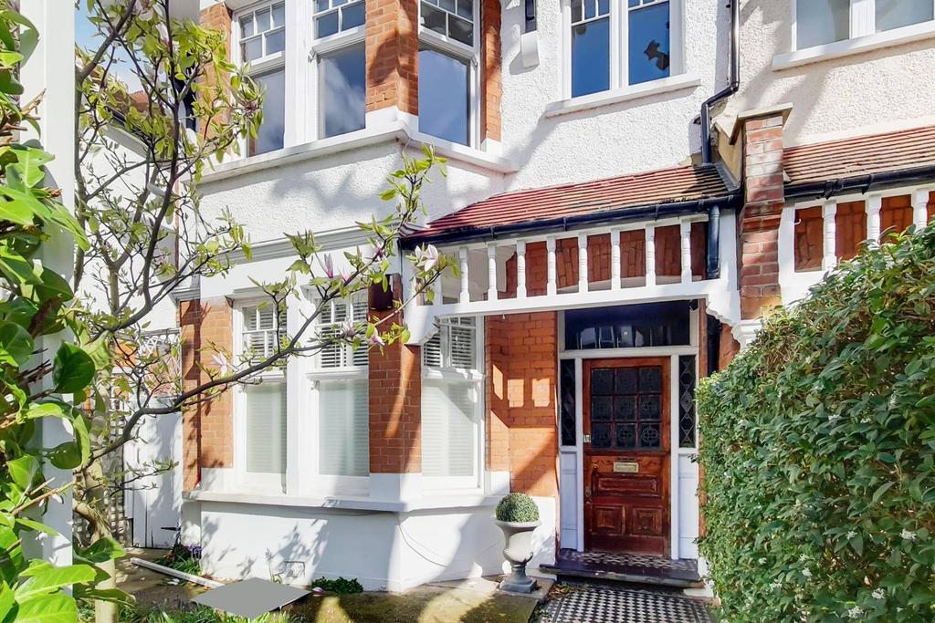 Enmore Road, Putney, London, SW15 2 bed flat £3,550 pcm (£819 pw)