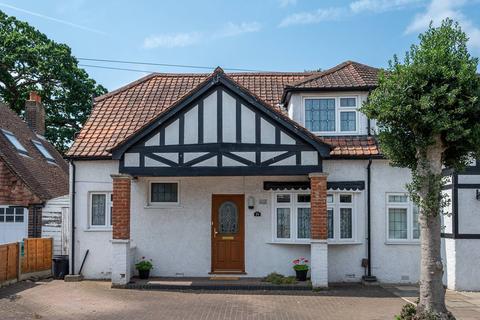 24 Derwent Road, Twickenham, TW2 7HQ