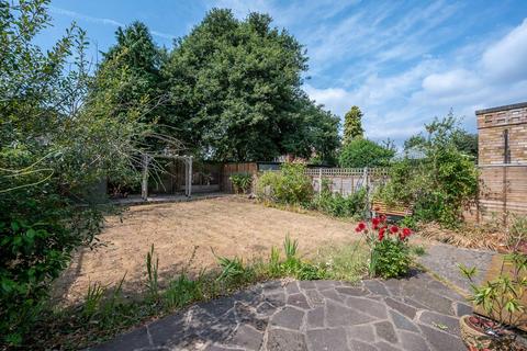 24 Derwent Road, Twickenham, TW2 7HQ