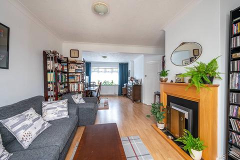 24 Derwent Road, Twickenham, TW2 7HQ