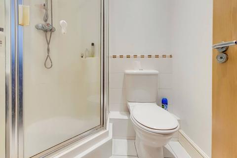Flat 5, Winchester Court Castlegate, Richmond, TW9 2LQ