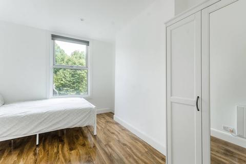 6 bedroom house for sale - Hadyn Park Road, Shepherd's Bush, London, W12