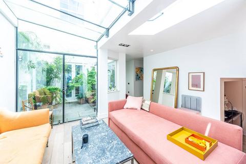 1 bedroom flat for sale, Chesham Place, Belgravia, London, SW1X