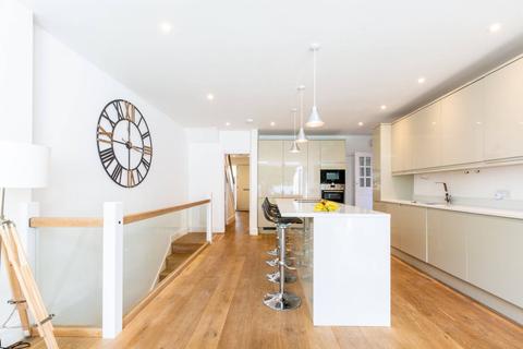 47 Cliveden Road, London, SW19 3RD