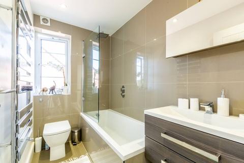 47 Cliveden Road, London, SW19 3RD