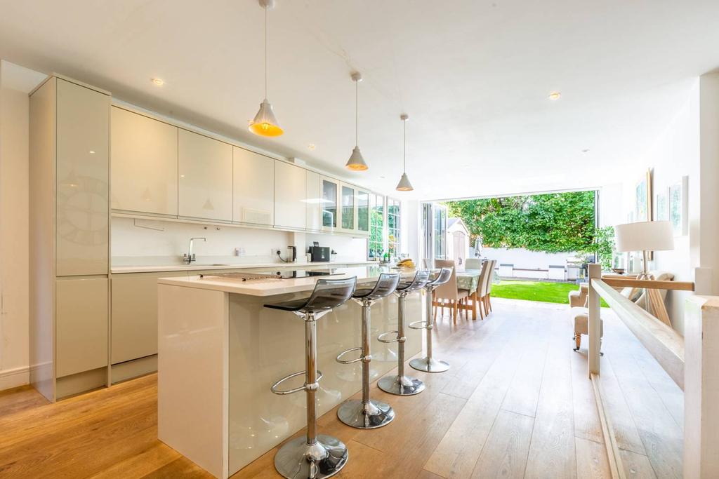 Cliveden Road, Wimbledon, London, SW19 5 bed semidetached house £1,600,000