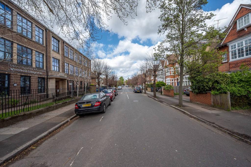 Merton Hall Road, Wimbledon, London, SW19 2 bed for sale £