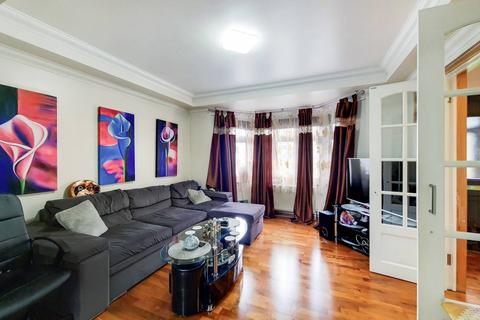 151 Randall Avenue, London, NW2 7TA