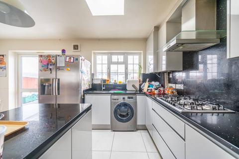 148 Review Road, London, NW2 7BD
