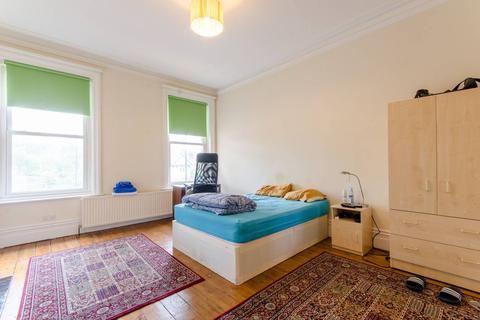 4 bedroom flat to rent - Finchley Road, Hampstead, London, NW3