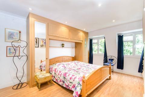 6 bedroom house to rent - Leeward Gardens,, Wimbledon, London, SW19