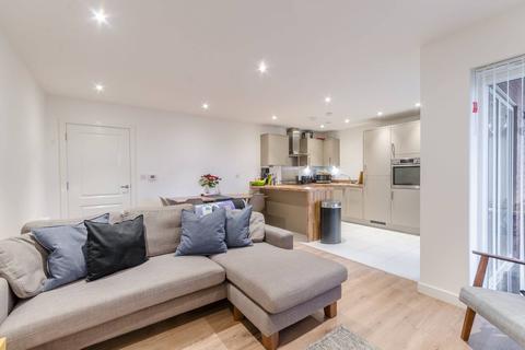 2 bedroom flat to rent - Kingston Road, Wimbledon, London, SW20