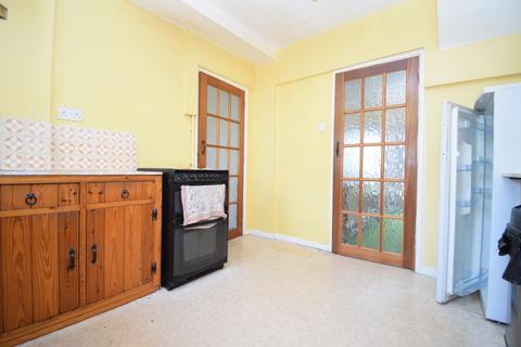 3 bedroom semi-detached house for sale - Selby Avenue, Netherhall, LE5