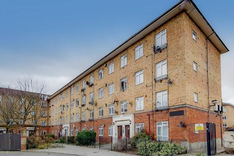 Flat 15, Stafford Court Allen Edwards Drive, London, SW8 2BB