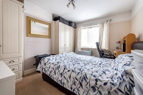 146 Rowan Road, London, SW16 5JQ