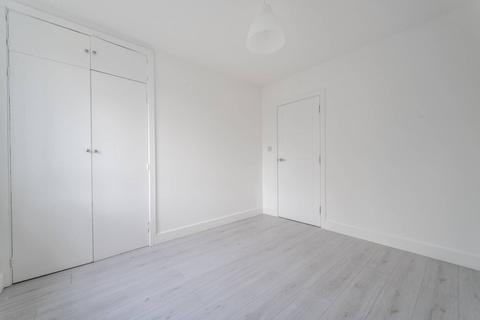 4 bedroom flat for sale - Staplefield Close, Streatham Hill, London, SW2