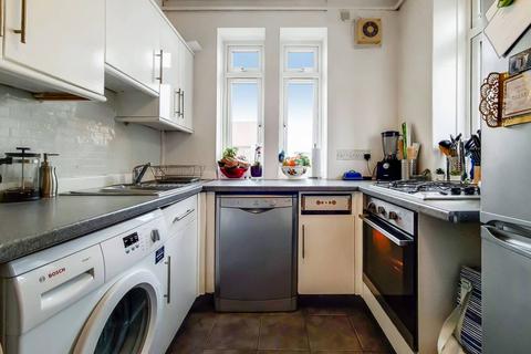 55 Albert Carr Gardens, London, SW16 3HD
