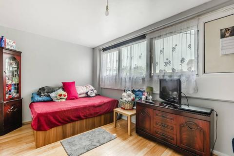 3 bedroom maisonette for sale - Phipps Bridge Road, Mitcham, CR4