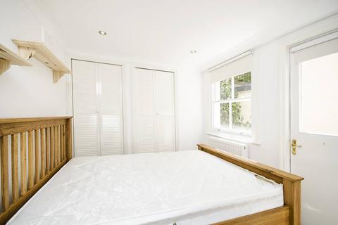 2 bedroom flat for sale - Belgrave Gardens, St John's Wood, London, NW8