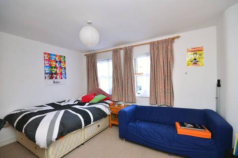 3 bedroom mews to rent - Mountgrove Road, Highbury, London, N5